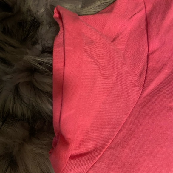 🔥New PINK Brand T-shirt pink medium. Matching large sweatshirt in closet! - Picture 4 of 8